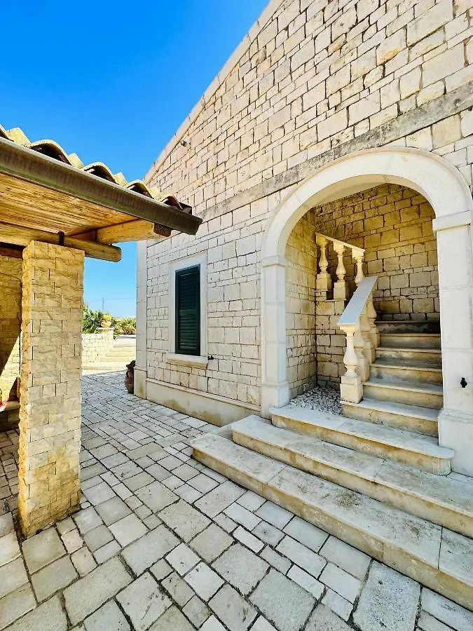 Villa Dalya 0*, Donnalucata (Sicily)